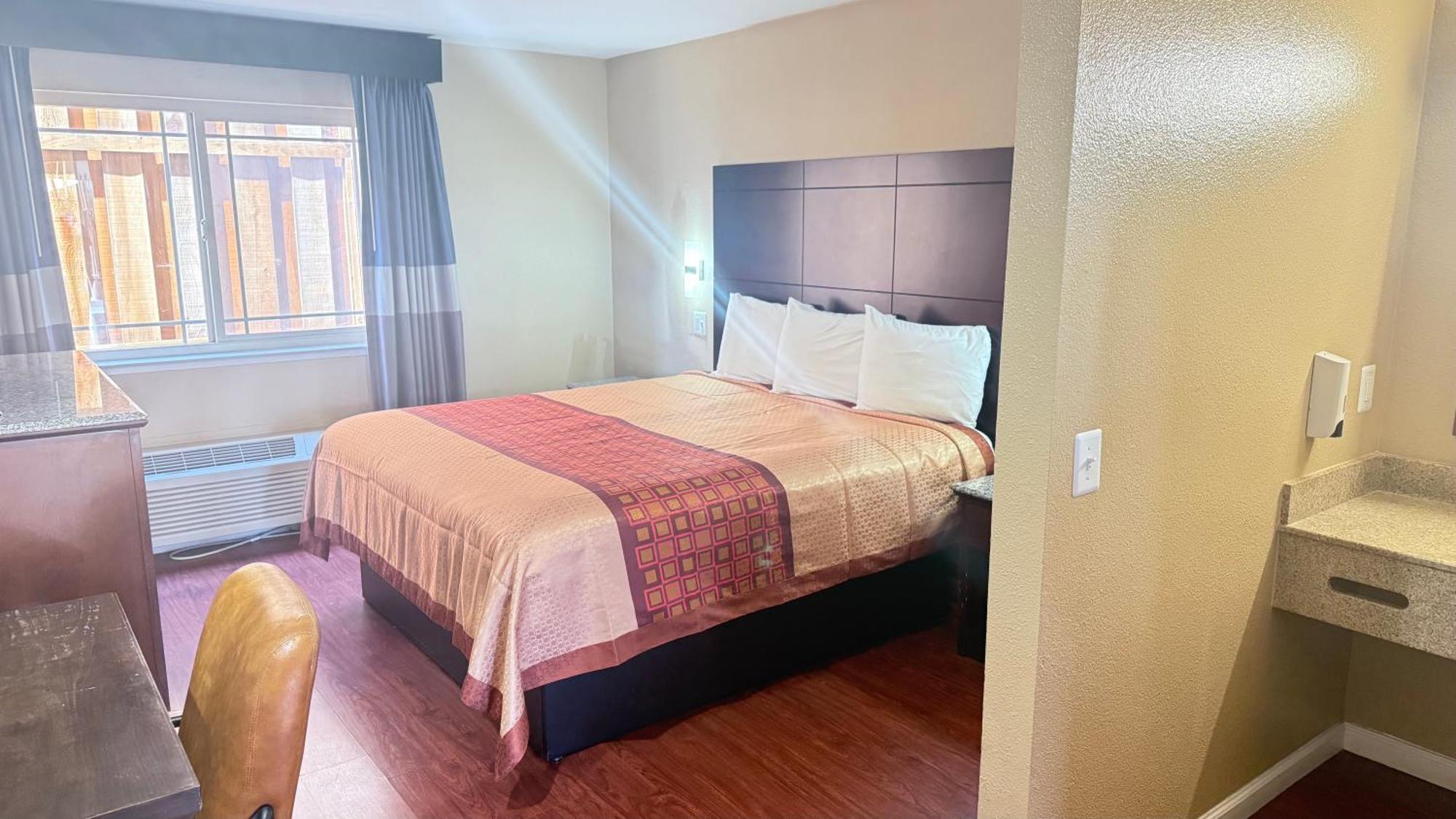 Valley Inn Watsonville Dış mekan fotoğraf